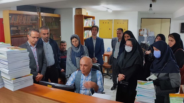 6050912457213459717_121